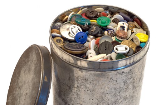 Mini, Midi, and Large skips suited for different projects